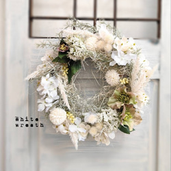 30cm White wreath クリスマスローズ 1枚目の画像