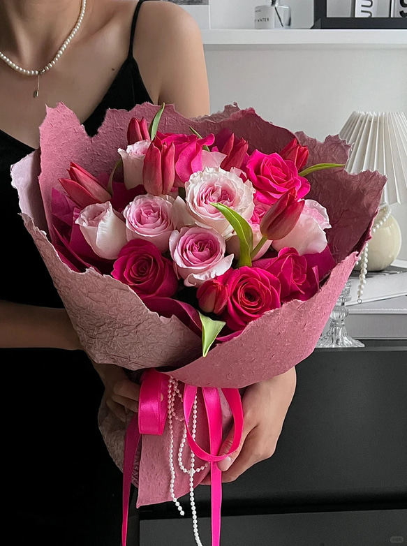 バラの造花ブーケ 華やかな花束バラ 数量限定 ブーケ King 通販 17507347｜Creema(クリーマ)