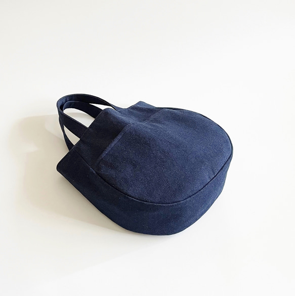 インディゴデニム*ラウンド型バッグ*外ポケット*A4        Ω 人気・おすすめ｜使いやすい・旅行におすすめ 品質保証 全国発送 在庫限り