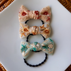 三毛猫様♡専用です　ハンドメイド　　　　リボン刺繍ヘアゴム 三毛猫様専用です。
