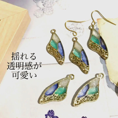 再販】ハンドメイドピアスイヤリングティンカーベル妖精の羽ブルー 