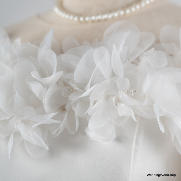 大好きな 上品で美しい花  オフショルダー ふんわりシフォンウェディングドレス ス  マーメイドライン /結婚式G186 11枚目の画像