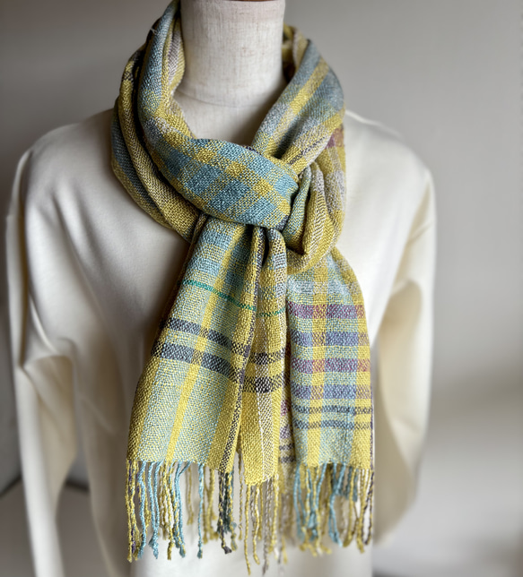 手織り』「シルクのマフラー」草木染/黄色のチェック柄（パープル