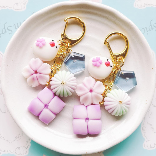 最適な価格 白文鳥もちと紫陽花の和菓子キーホルダー 練り フェイクスイーツ チャーム