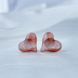 ピアス　オレンジ　レジン　かすみ草　ハート　パールチャーム　ビジュー　紫　春 角度によって表情が変わる】 ピアス ハート きれいめ パール 2way 軽い