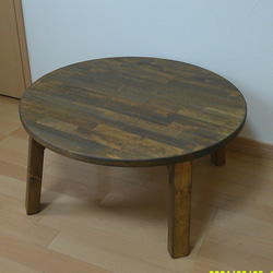 丸型ローテーブル、折りたたみ脚、直径98㎝ ダークオーク色 1枚目の画像
