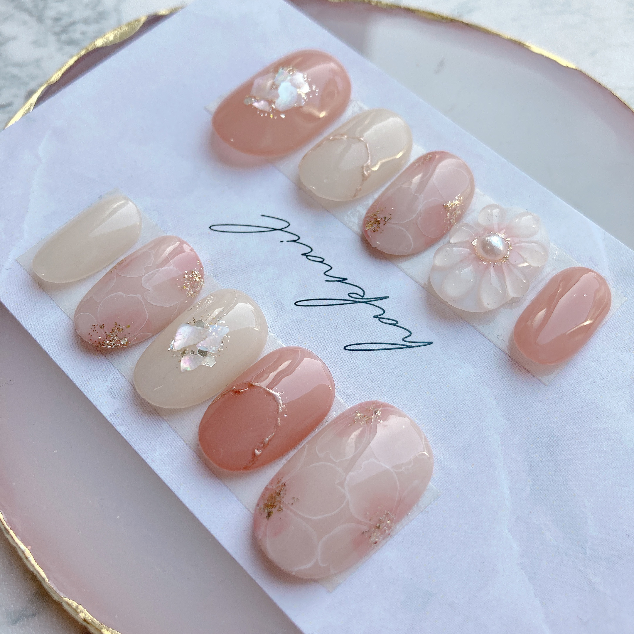 No.198 桜ネイル　花嫁ネイル　成人式　お呼ばれネイル　白無垢ネイル　ニュアンス　お花見　前撮り　振袖ネイル　        Ω