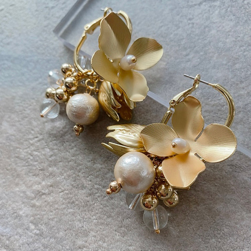 MIKIMOTO 真珠 花デザイン スタッドピアス オリジナルケース付き 