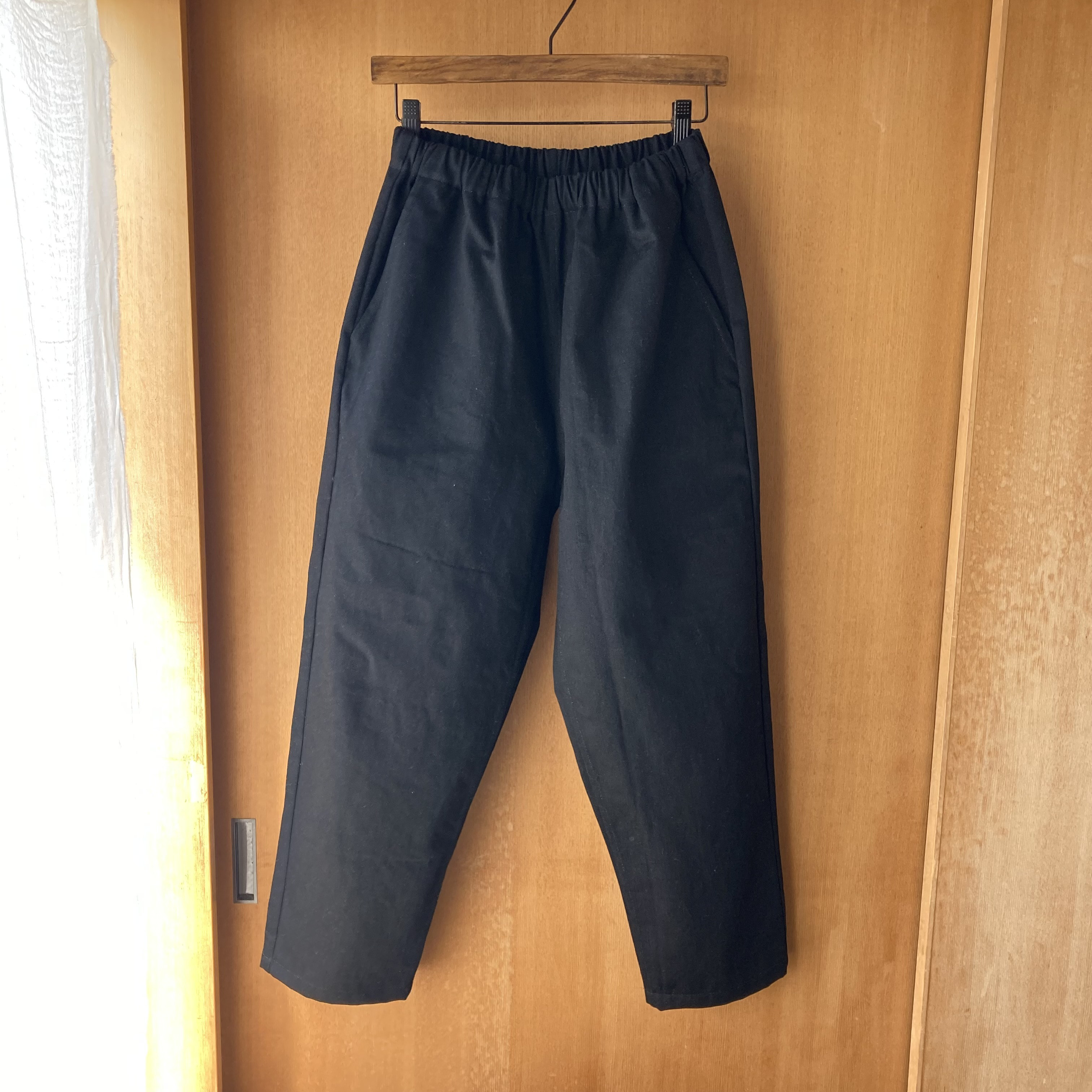 ブラックデニムイージーパンツ