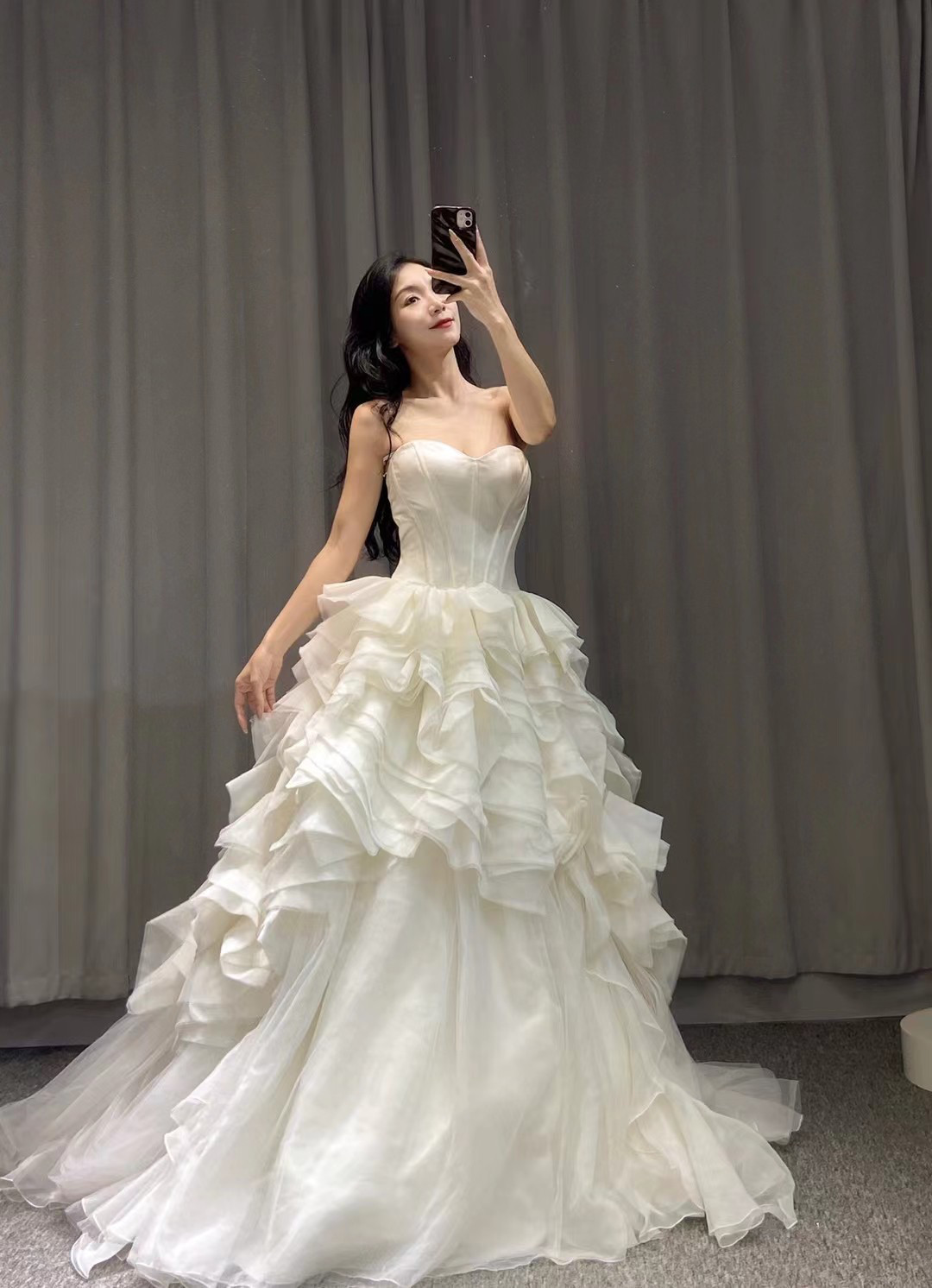 デザイン感 パーティードレス Vネック 取り外しふわふわ袖 前撮り 優雅  