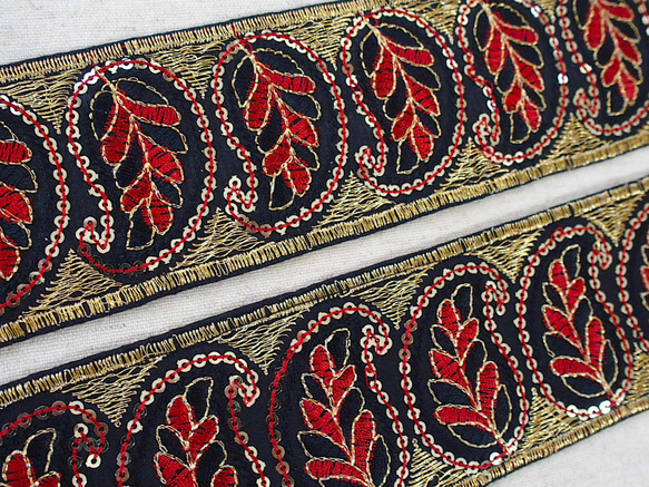 68cmカット インド刺繍リボン スパンコール チロリアンテープ 葉 1枚目の画像