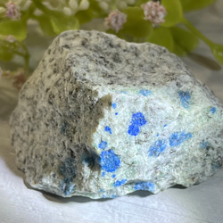 【ヒーリングの石】K2ストーン　アズライト　グラナイト　原石　ラフストーン 1枚目の画像