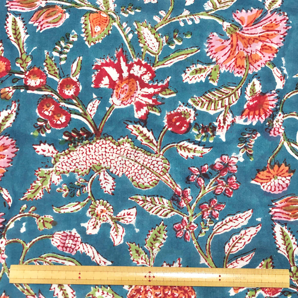【50cm單位】藍色七彩花朵印度手版印花布料棉質 第6張的照片