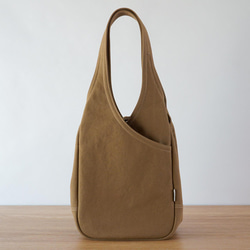 ドロップ (M) / ブラウンベージュ 【受注制作】 Trocco 帆布バッグ 2枚目の画像