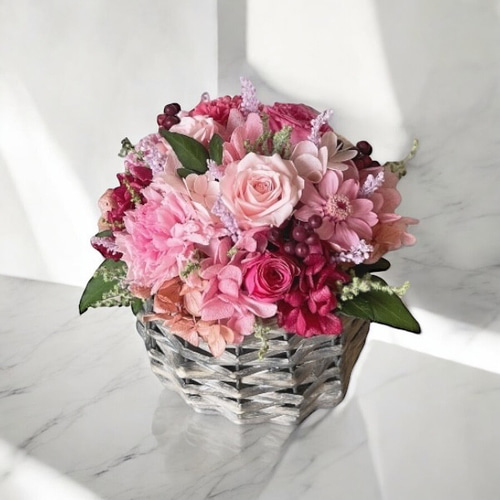 ピンクのお花のバスケット プリザーブドフラワーバスケット バスケット