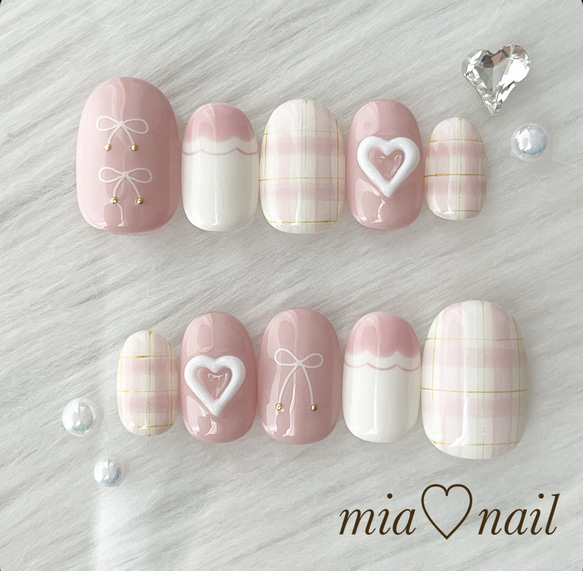 ピンクリボンと可愛いチェックのふんわりネイル ネイルチップ（つけ爪