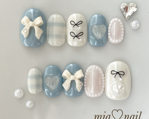 100))手描きネイル ネイルチップ フレンチガーリー リボンネイル チェック柄 🐩🎀🖤 . #リボンネイル #チェックネイル #ギンガムチェック