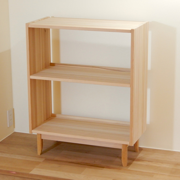 国産杉の香りオープンラック　収納棚・本棚　北欧デザイン【幅68㎝収納棚】 4枚目の画像