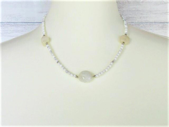 【C16】　清らかな白の調和｜ミルキークォーツ×ホワイトジェイド×ホワイトハウライト　天然石ネックレス　天然石ビーズ 3枚目の画像