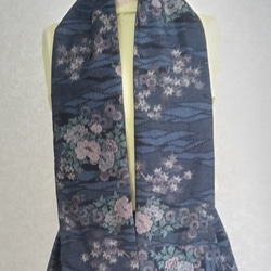 着物リメイク♪　ストール付：８０ｃｍ丈　草花模様の大島紬から作ったお洒落なスカート（裏地付き） 8枚目の画像
