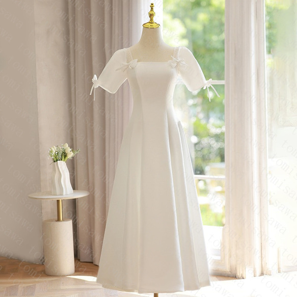 フランスの白いサテンの婚約パーティーの小さなドレス006 1枚目の画像