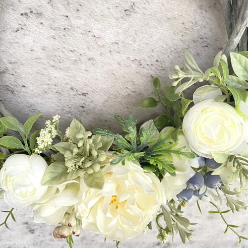 ホワイト＆グリーンのフラワーリース造花アーティフィシャルフラワー