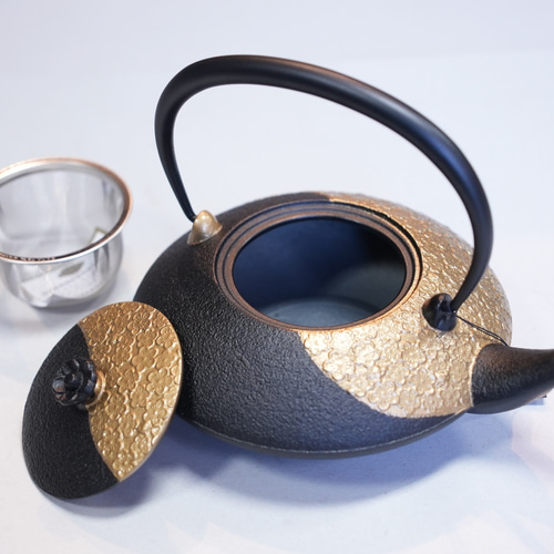 南部鉄器 鉄瓶 陰陽 黒金（クロガネ）0.75L ポット・急須 南部