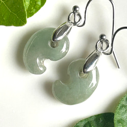 古代勾玉】本翡翠 ピアス ☆silver color A ピアス（フック・チェーン