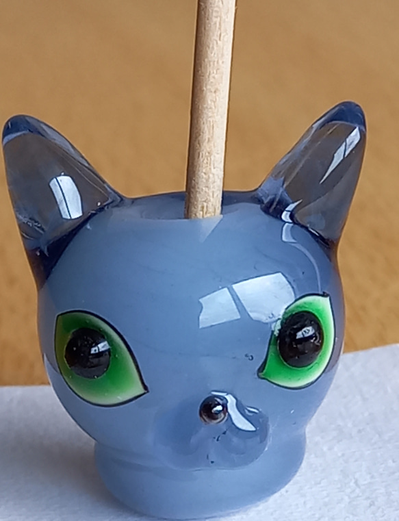 とんぼ玉のお香立て　猫 (ω) L〈ブルー猫〉 2枚目の画像