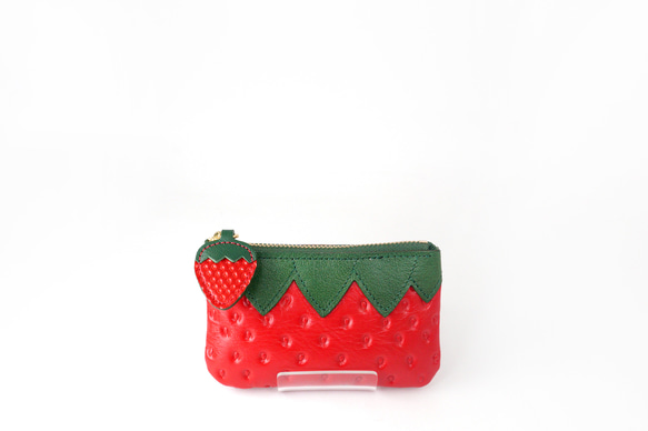 ヘタ付きいちごなフラットポーチ／Sサイズ 1枚目の画像