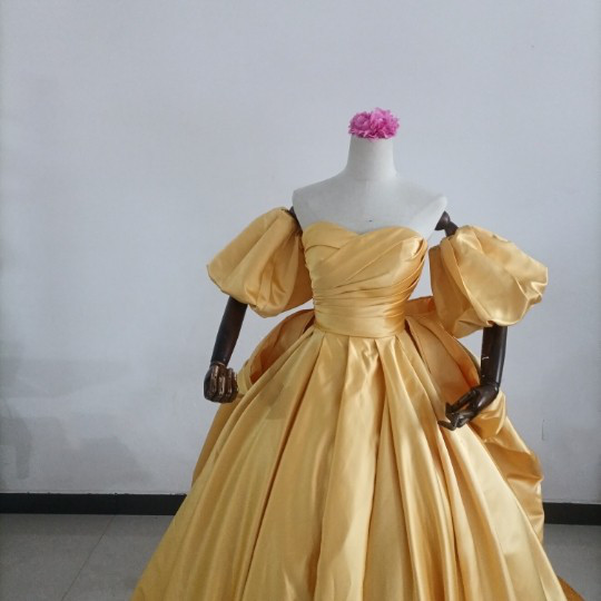 マスタードイエローカラードレス ウエディングベアトップ 取り外しパフスリーブ 豪華なバックリボン エレガントレース