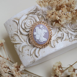 浮雕胸針項鍊坐在花前的仙女（淺紫色）*精緻仙女浪漫夢幻蝴蝶 第2張的照片