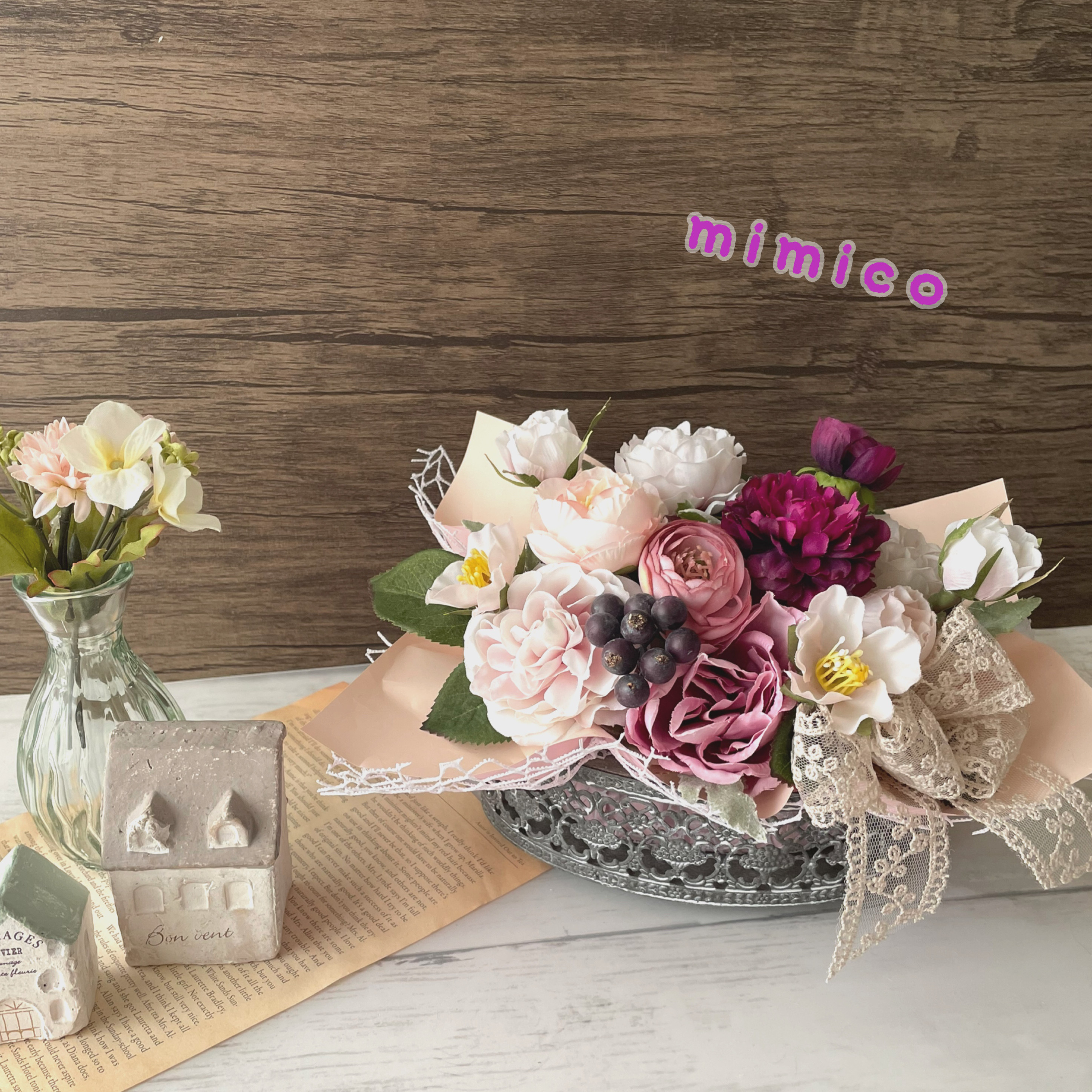 ペールピンクバラと赤紫ラナンキュラスのアレンジメント　母の日　新築祝い　お誕生日祝　結婚祝い　フラワーギフト