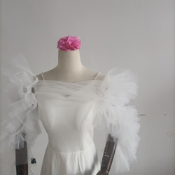美容產品！ 2ways 設計婚紗吊帶背心 + 上衣珍珠後背展示婚禮/婚禮攝影 第2張的照片