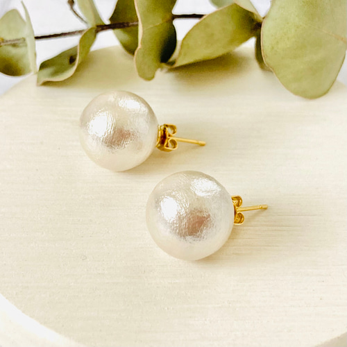 14mmコットンパールのシンプルピアス/イヤリング 大ぶり 大きい  