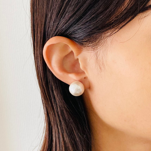 14mmコットンパールのシンプルピアス/イヤリング 大ぶり 大きい 