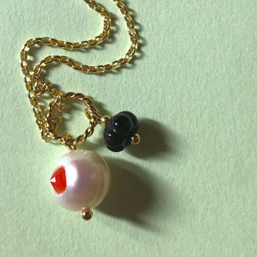 一点物】淡水パール＋ファイアオパール＋ブラックオニキス ペンダント 