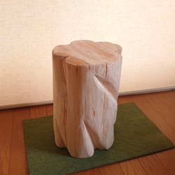 天然アロマ 丸太椅子フリル・丸太テーブル・オーガニック 2枚目の画像