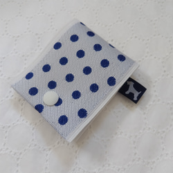 倉敷児島の畳縁(たたみべり)で作った 2つ折りカードケース 【ホワイト×ブルードット】 1枚目の画像