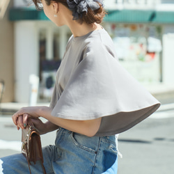 美しく風を感じる接触冷感Tシャツ｜ウォームグレー 3枚目の画像