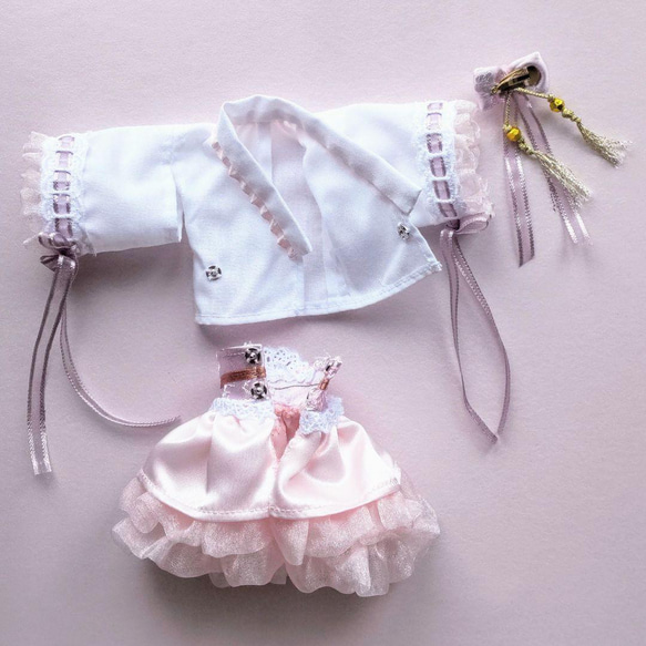 ドール服　リカちゃん　27cmドール 和風 ロリータ　桜の花びら ドレス 13枚目の画像