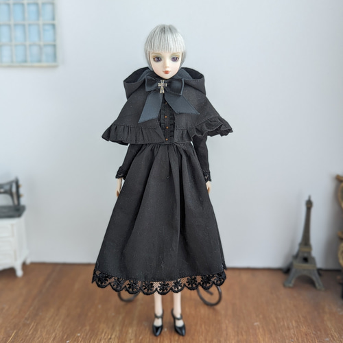 1097※黒のフード付きケープ※1/6ドール服※momokoDOLL※j-doll※リカ 1097※黒のフード付きケープ※1/6ドール服※momokoDOLL※j-doll※リカ