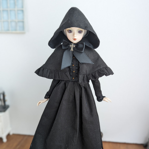 1097※黒のフード付きケープ※1/6ドール服※momokoDOLL※j-doll※リカ 1097※黒のフード付きケープ※1/6ドール服※momokoDOLL※j-doll※リカ