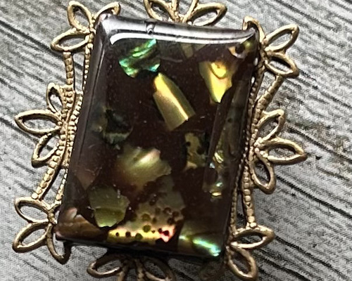 1077 アンティーク 瑪瑙 貝細工 帯留 金 1077 アンティーク 瑪瑙 貝細工 帯留 金