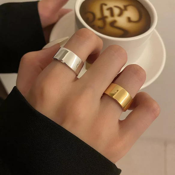 #103　シンプル　太めリング　ゴールド　フリーサイズ　韓国　指輪　匿名配送 14枚目の画像