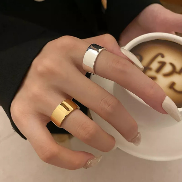 #103　シンプル　太めリング　ゴールド　フリーサイズ　韓国　指輪　匿名配送 15枚目の画像