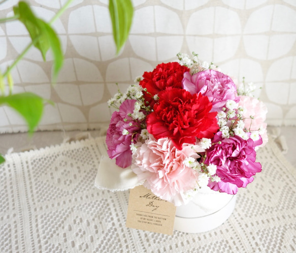 母の日＊【THANKYOU Flower】赤いカーネーションの入った生花アレンジメント 5枚目の画像