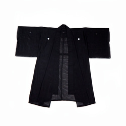 ブラック、絽シルクアンティーク着物羽織、家紋付き from MOMOZONOアーカイブ 1枚目の画像