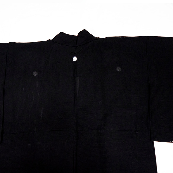 ブラック、絽シルクアンティーク着物羽織、家紋付き from MOMOZONOアーカイブ 7枚目の画像