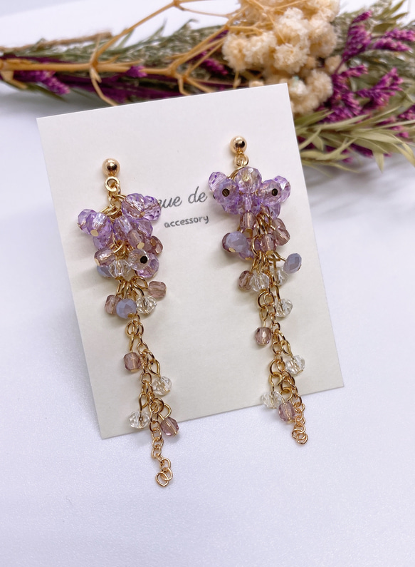 藤の花 ビーズ パープル 揺れる耳飾り お花のアクセサリー ピアス